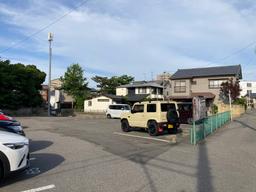 丸新学校町駐車場外観③.jpg
